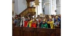 Aussendung der Sternsinger im Hohen Dom zu Fulda (Foto: Karl-Franz Thiede)